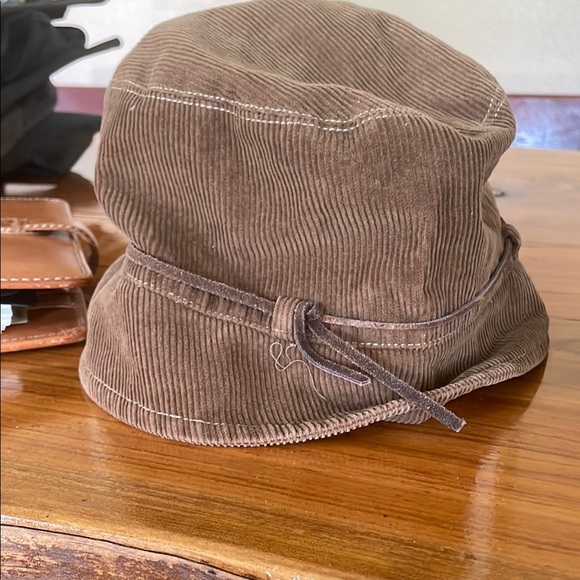 Abercrombie & Fitch Corduroy Brown Bucket Hat - Picture 2 of 6